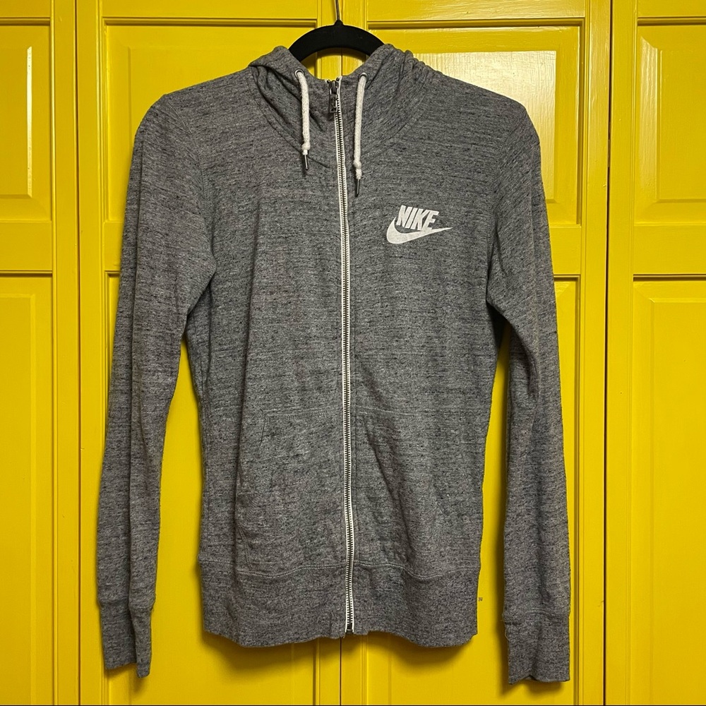 nike zipup jacket